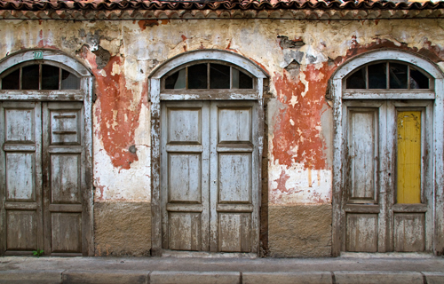 Three doors by Tony Hisgett Three doors by Tony Hisgett
